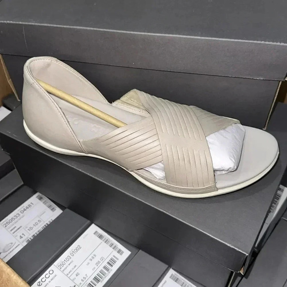 ECCO Flash Shoe Size 10-10.5 - Picture 1 of 4